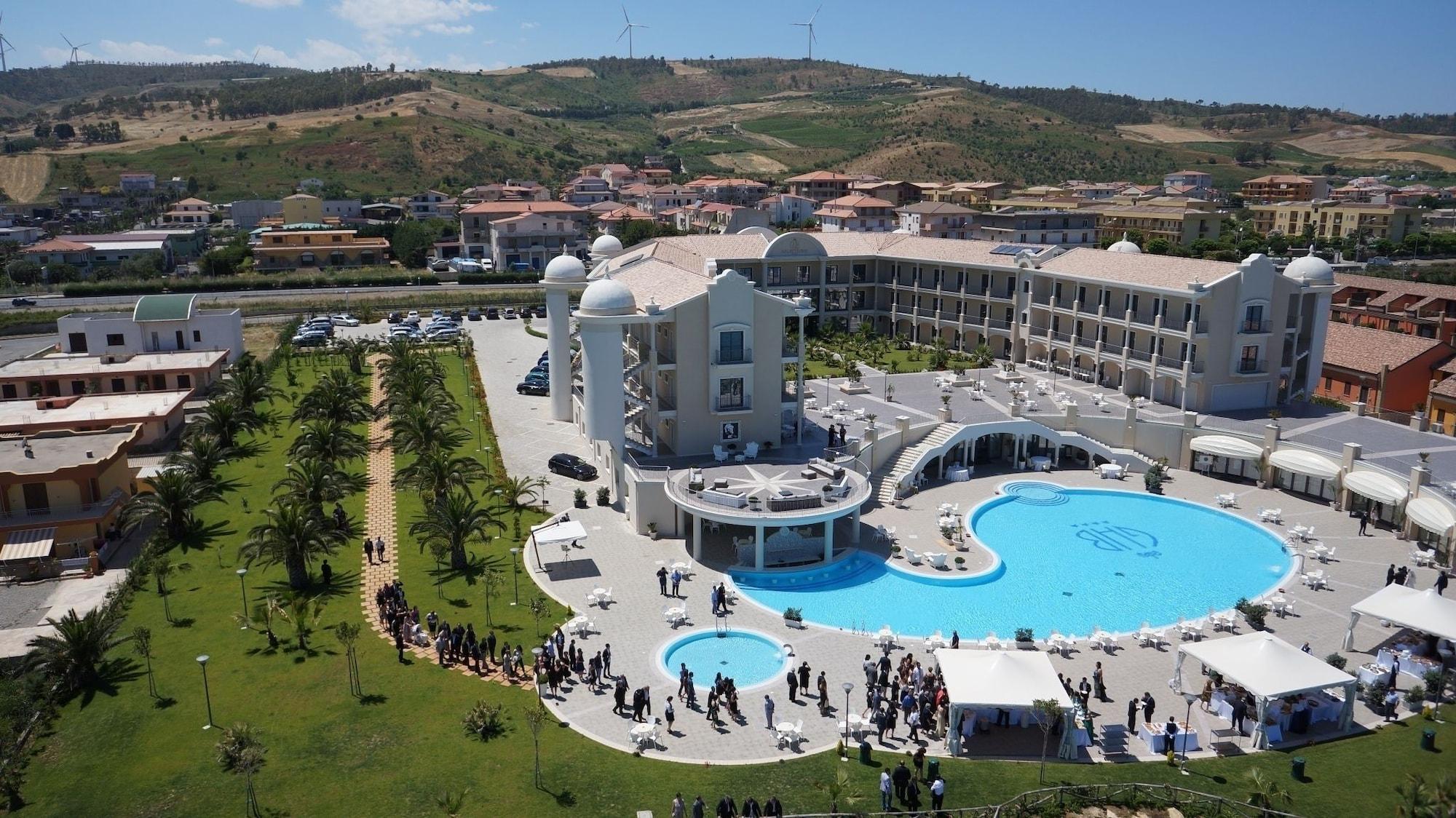 Grand Hotel Balestrieri Torre Melissa Eksteriør bilde