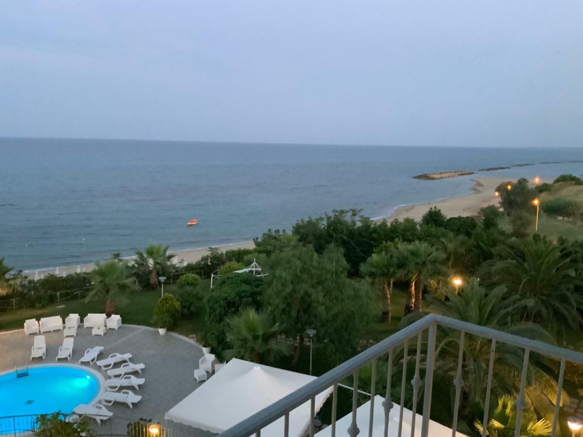 Grand Hotel Balestrieri Torre Melissa Eksteriør bilde