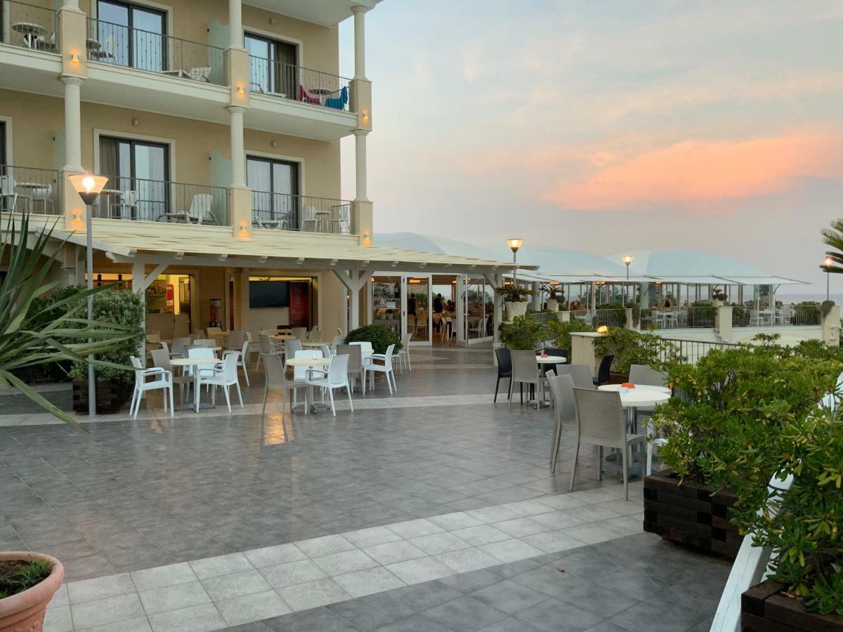Grand Hotel Balestrieri Torre Melissa Eksteriør bilde